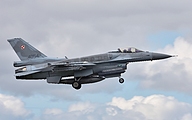 01 F-16C 4054 31BLT